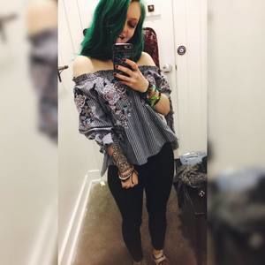 Meet your Posher, Ivy